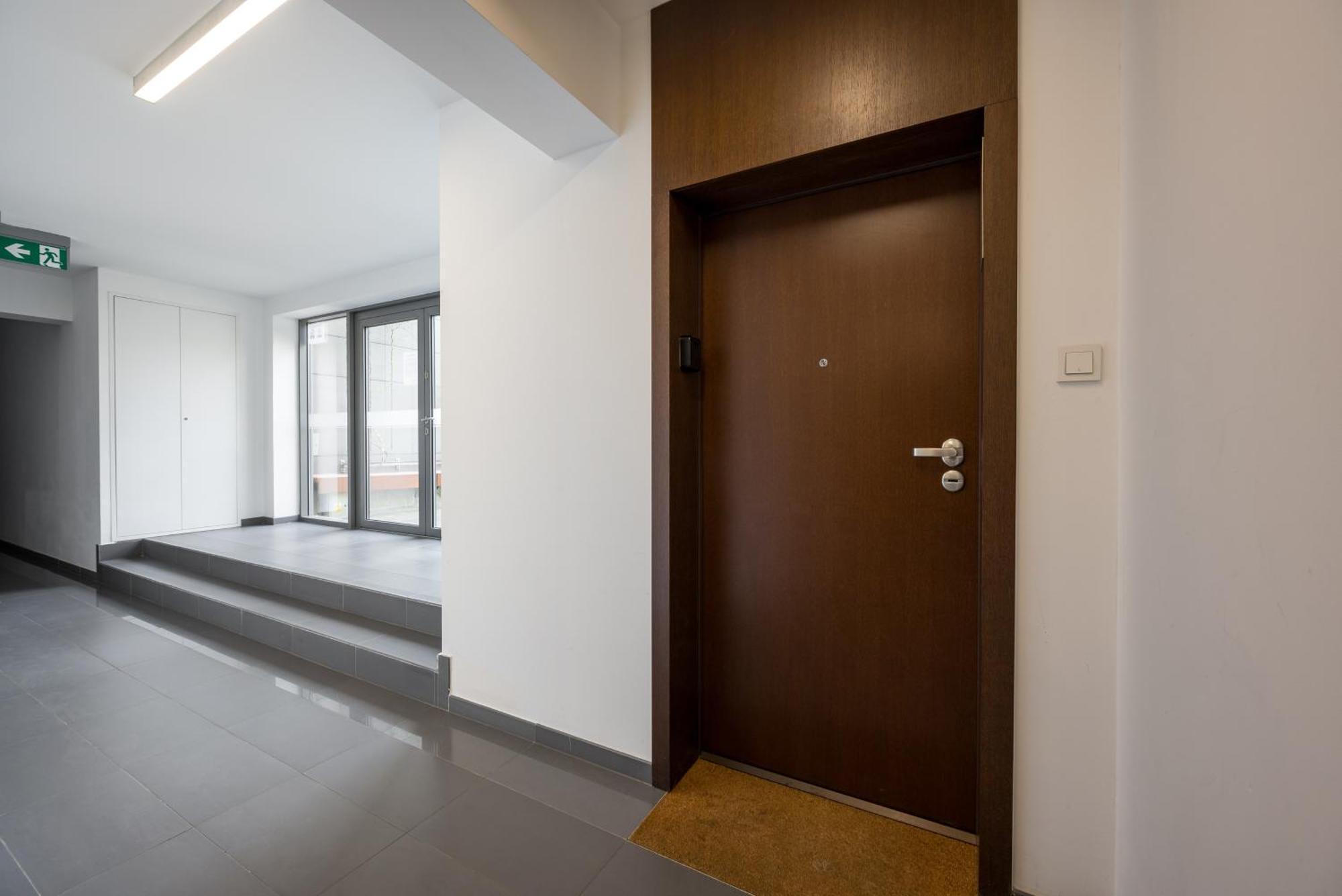 New Varsovia Comfort 569 Exterior foto